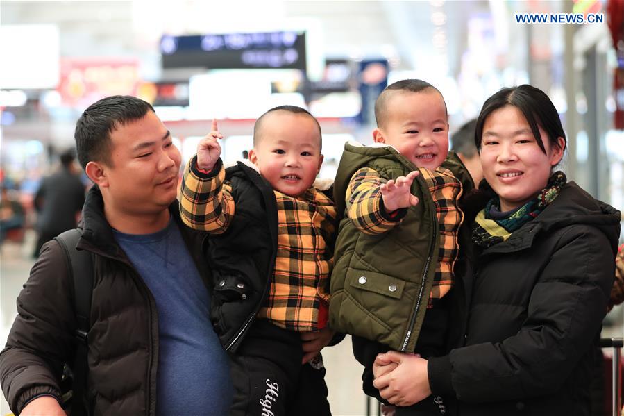 CHINA-SPRING FESTIVAL-HOLIDAY END-TRAVEL RUSH (CN)