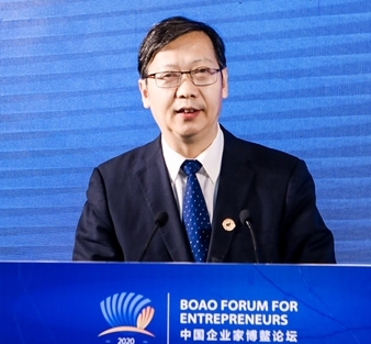 楊慶兵：食品行業(yè)在保障民生、維護(hù)社會(huì)穩(wěn)定方面發(fā)揮巨大作用