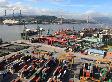 外貿(mào)堅(jiān)持&ldquo;轉(zhuǎn)方式、調(diào)結(jié)構(gòu)&rdquo;