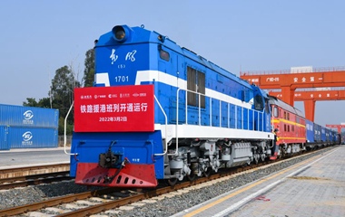 同心同向！內(nèi)地援港人員和物資源源不斷抵港