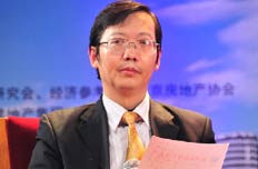 新華網(wǎng)總裁助理 楊慶兵