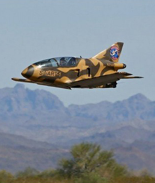 這么萌的飛機(jī)，人是怎么塞進(jìn)去的?