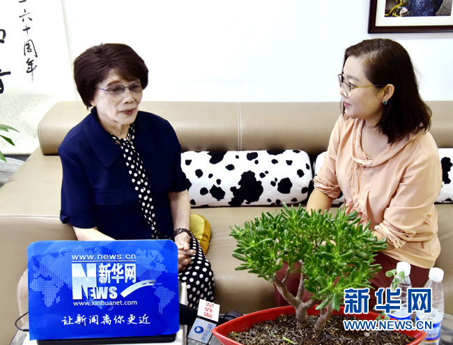 電波永不消逝，隨著時(shí)代發(fā)展傳播可能會(huì)有多種形式，年輕播音員要不忘初心，在如今優(yōu)越條件下更應(yīng)砥礪自己。