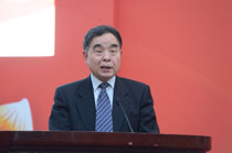 全國(guó)人大教科文衛(wèi)委員會(huì)主任委員、清華大學(xué)新聞出版學(xué)院院長(zhǎng)柳斌杰致辭