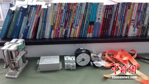 周勇工作室的一角。中新網(wǎng) 邱宇 攝