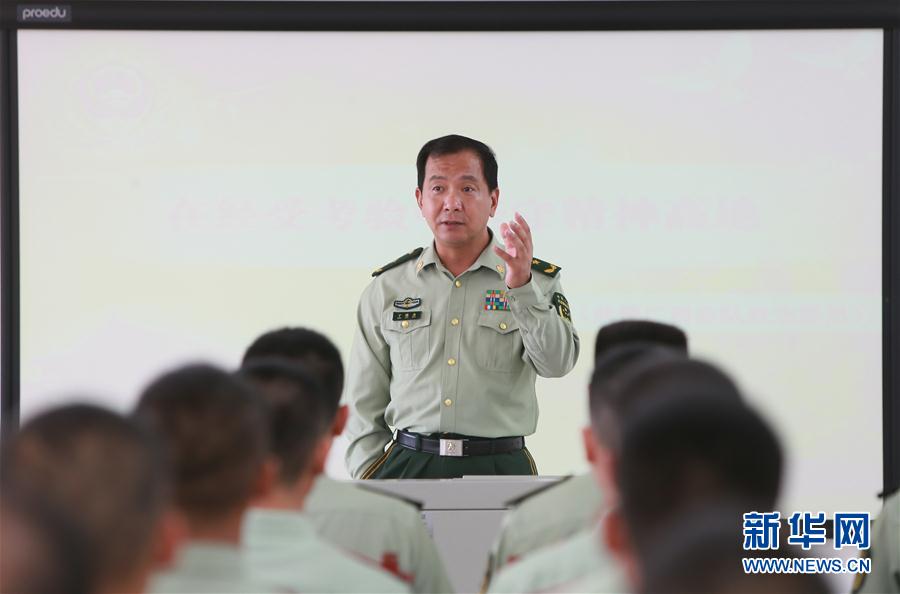 (建軍90周年·英雄·圖文互動)(1)堅(jiān)定前行 唯有信仰——獨(dú)臂將軍丁曉兵的“廣西時(shí)間”