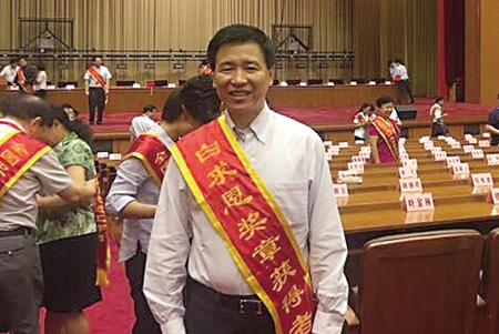 黃國寧被授予我國衛(wèi)生行業(yè)的最高榮譽“白求恩獎?wù)?rdquo;。