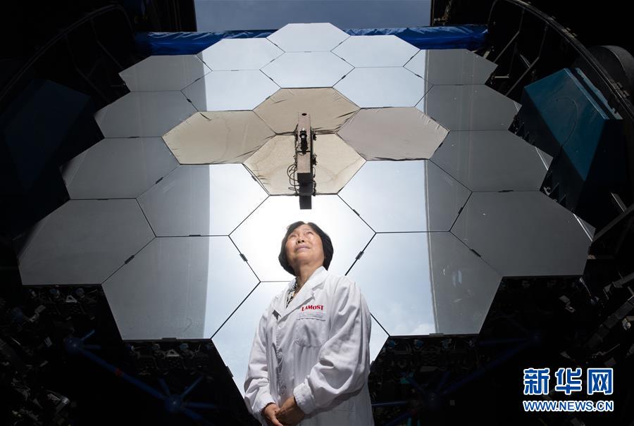 (兩會(huì)·履職影像記)(1)崔向群代表:大科學(xué)裝置建設(shè)要從“跟跑”變成“領(lǐng)跑”