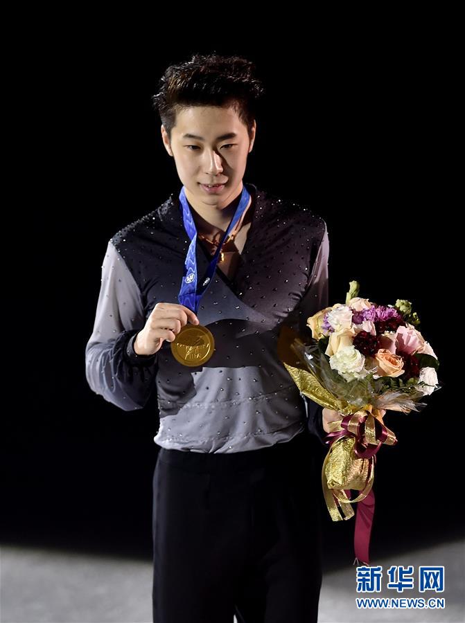 (新華全媒頭條·圖文互動)(7)同筑冰雪強(qiáng)國夢——寫在中國冬奧健兒出征前夕