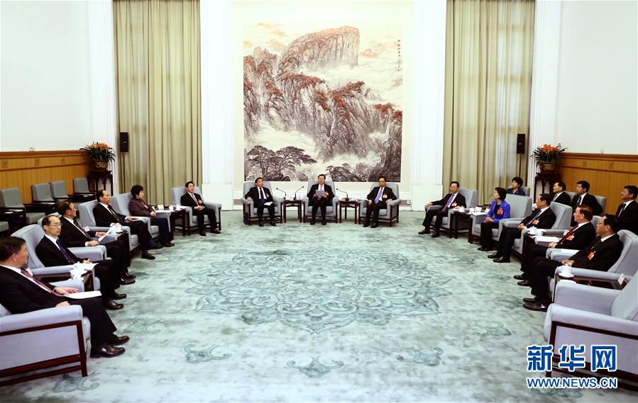 (兩會(huì))(1)十二屆全國人大常委會(huì)舉行第一百一十六次委員長(zhǎng)會(huì)議