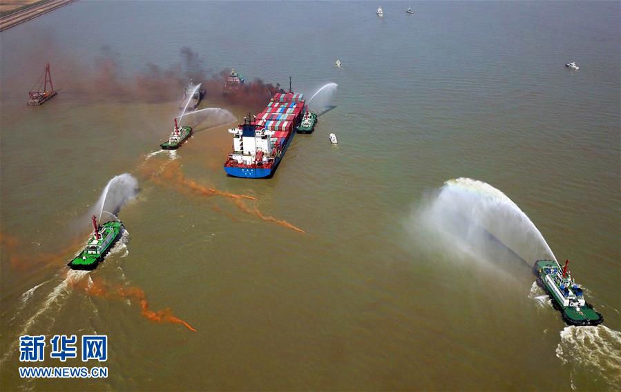 #(社會(huì))(1)江蘇太倉(cāng)舉行水上搜救綜合演習(xí)