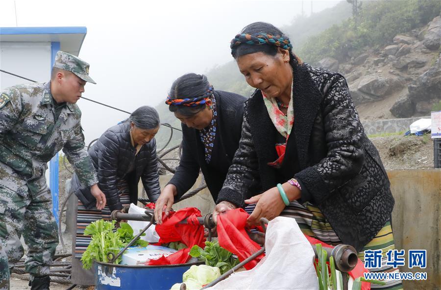 （圖文互動(dòng)）（5）特寫：&ldquo;八一&rdquo;禮物，飛向云端哨所