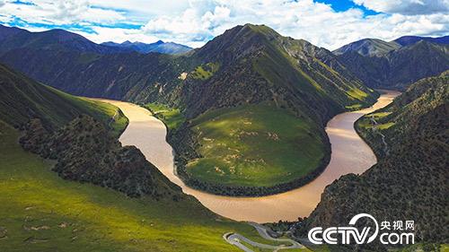 萬里長江第一灣就在這支管護隊的巡護區(qū)內(nèi)。