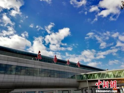 資料圖：烏魯木齊國(guó)際機(jī)場(chǎng)。 新疆機(jī)場(chǎng)集團(tuán)供圖