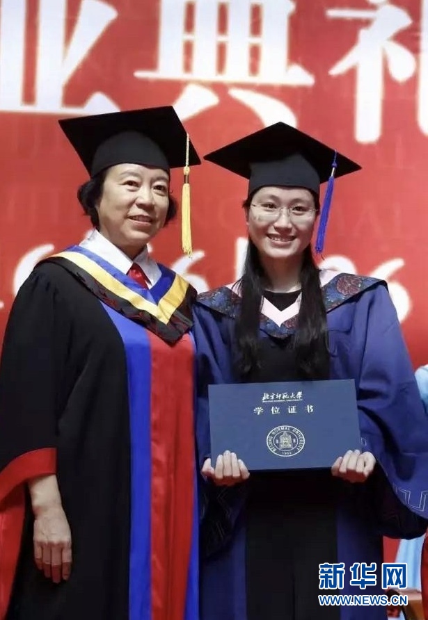 (新華全媒頭條·時(shí)代先鋒·圖文互動(dòng))(6)芳華無(wú)悔——追記用生命堅(jiān)守初心和使命的青年共產(chǎn)黨員黃文秀