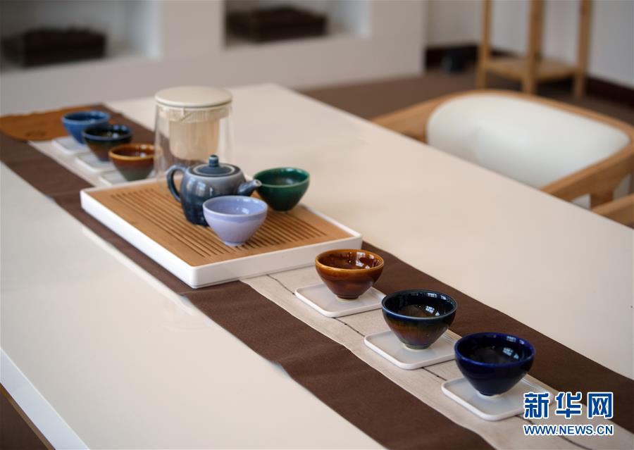 (愛國(guó)情 奮斗者·圖文互動(dòng))(2)池建義團(tuán)隊(duì):把論文寫在產(chǎn)品上