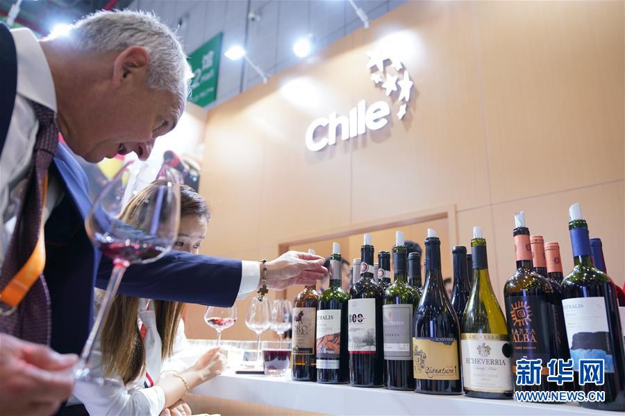 (新華全媒頭條·圖文互動(dòng))(7)舵穩(wěn)當(dāng)奮楫 風(fēng)勁好揚(yáng)帆——寫在習(xí)近平主席提出中拉命運(yùn)共同體理念五周年之際