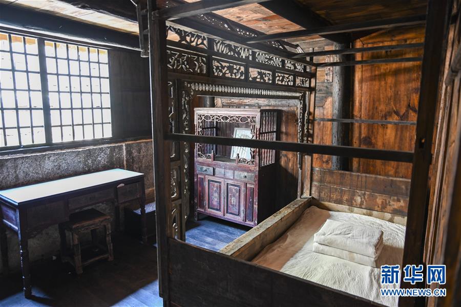 （壯麗70年·奮斗新時(shí)代——記者再走長(zhǎng)征路·圖文互動(dòng)）（5）手捧棉被憶紅軍：走了那么多年，我們都念他們的好