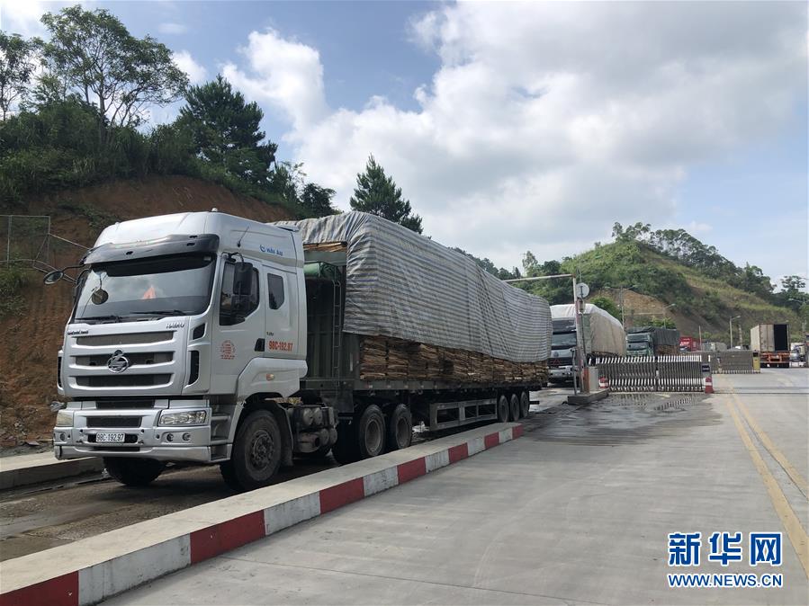 (壯麗70年·奮斗新時(shí)代·圖文互動(dòng))從雷場(chǎng)禁區(qū)到開放前沿——廣西沿邊對(duì)外開放之路越走越寬