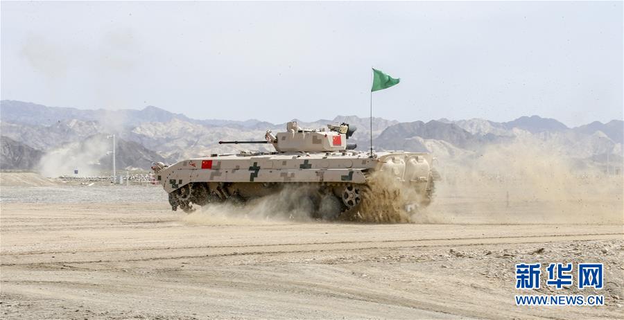 (圖文互動)(2)“國際軍事比賽-2019”:中國參賽隊刷新“蘇沃洛夫突擊”步戰(zhàn)車組單車賽紀(jì)錄