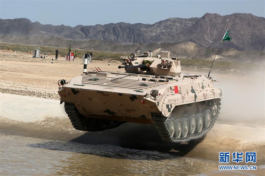 (圖文互動(dòng))(7)“國(guó)際軍事比賽-2019”:中國(guó)參賽隊(duì)刷新“蘇沃洛夫突擊”步戰(zhàn)車組單車賽紀(jì)錄