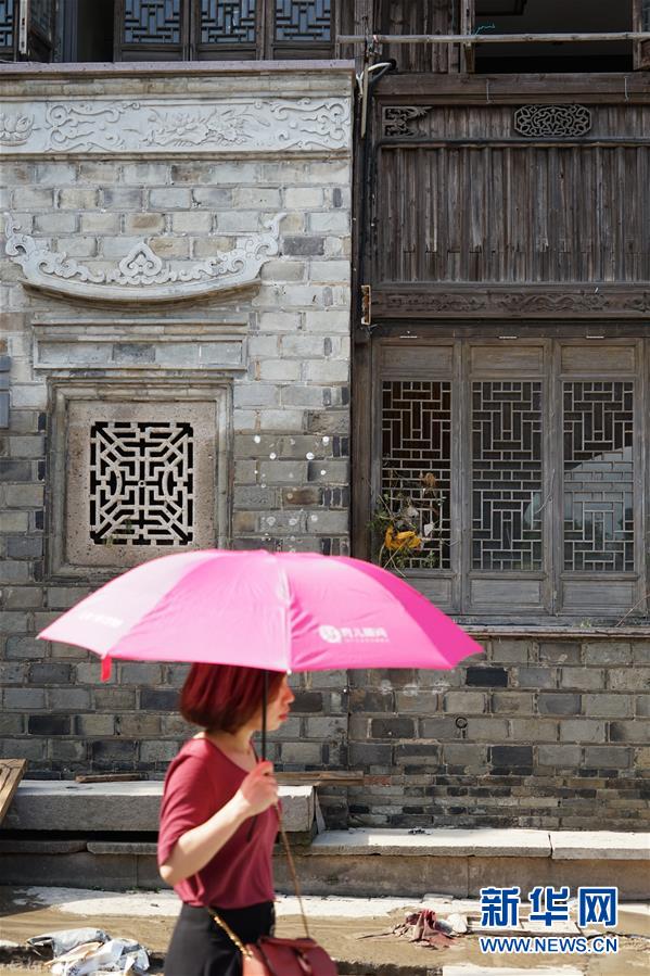 （關注&ldquo;利奇馬&rdquo;&middot;圖文互動）（1）古城洪災 八方馳援&mdash;&mdash;洪水災害下的浙江臨?，F場目擊