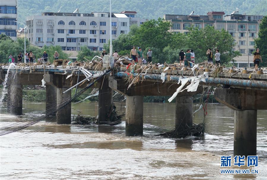（關注&ldquo;利奇馬&rdquo;&middot;圖文互動）（5）古城洪災 八方馳援&mdash;&mdash;洪水災害下的浙江臨?，F場目擊