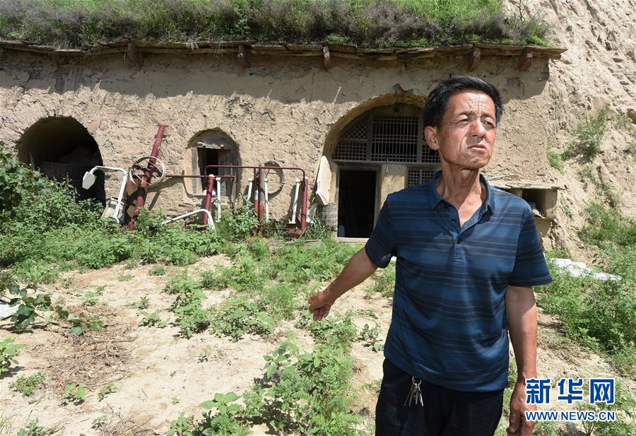 （新華全媒頭條·壯麗70年·奮斗新時代——記者再走長征路·圖文互動）（2）紅星，從這里照耀中國——陜北見證中國革命的歷史轉折