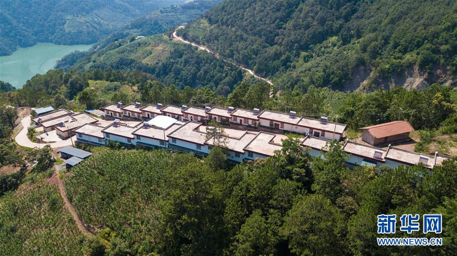 （新華全媒頭條·圖文互動）（3）天翻地覆慨而慷——從慶祝中華人民共和國成立70周年大型成就展看新中國光輝歷程