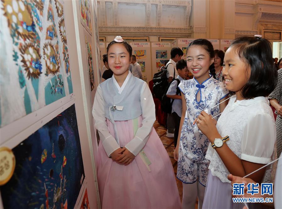 （新華全媒頭條·圖文互動(dòng)）（2）溫故知新，開辟未來(lái)——第八次中日韓領(lǐng)導(dǎo)人會(huì)議解讀