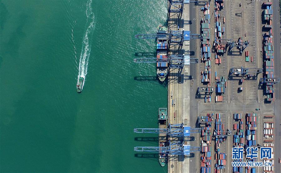 (新華全媒頭條·兩會特別報(bào)道·圖文互動(dòng))(1)打造高質(zhì)量發(fā)展的強(qiáng)勁引擎——從區(qū)域協(xié)調(diào)發(fā)展看奮進(jìn)中國的發(fā)展新空間