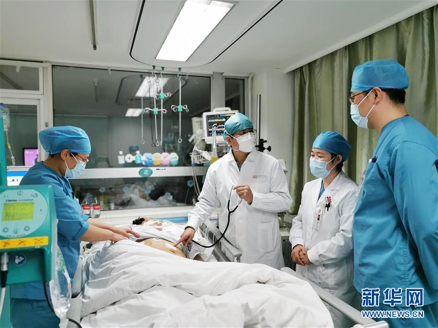 (一線抗疫群英譜·圖文互動)(4)當(dāng)好首都抗疫“守門人”——解放軍總醫(yī)院第一醫(yī)學(xué)中心急診科抗疫記事