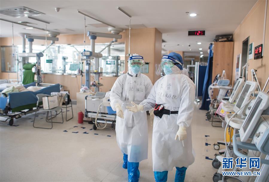 (新華全媒頭條·圖文互動)(11)赤子之歌——記奮戰(zhàn)在抗疫一線的90后白衣戰(zhàn)士