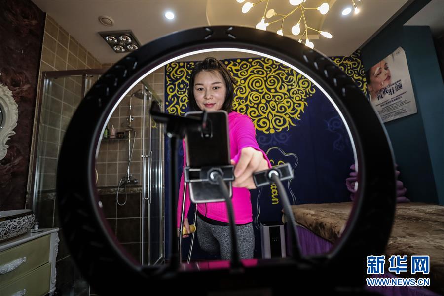 （在習(xí)近平新時(shí)代中國(guó)特色社會(huì)主義思想指引下&mdash;&mdash;新時(shí)代新作為新篇章&middot;習(xí)近平總書記關(guān)切事&middot;圖文互動(dòng)）（1）打開生活的正確方式：更衛(wèi)生、更健康！