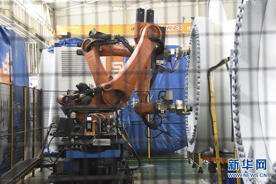 (聚焦復(fù)工復(fù)產(chǎn)·圖文互動)(2)聆聽復(fù)蘇的腳步——新疆企業(yè)一線生產(chǎn)見聞