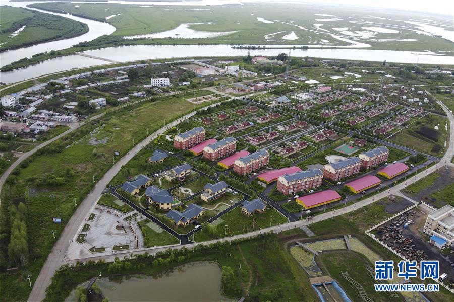 (新華全媒頭條·走向我們的小康生活·圖文互動)(17)迎著東升的紅日——走向小康之路的赫哲族