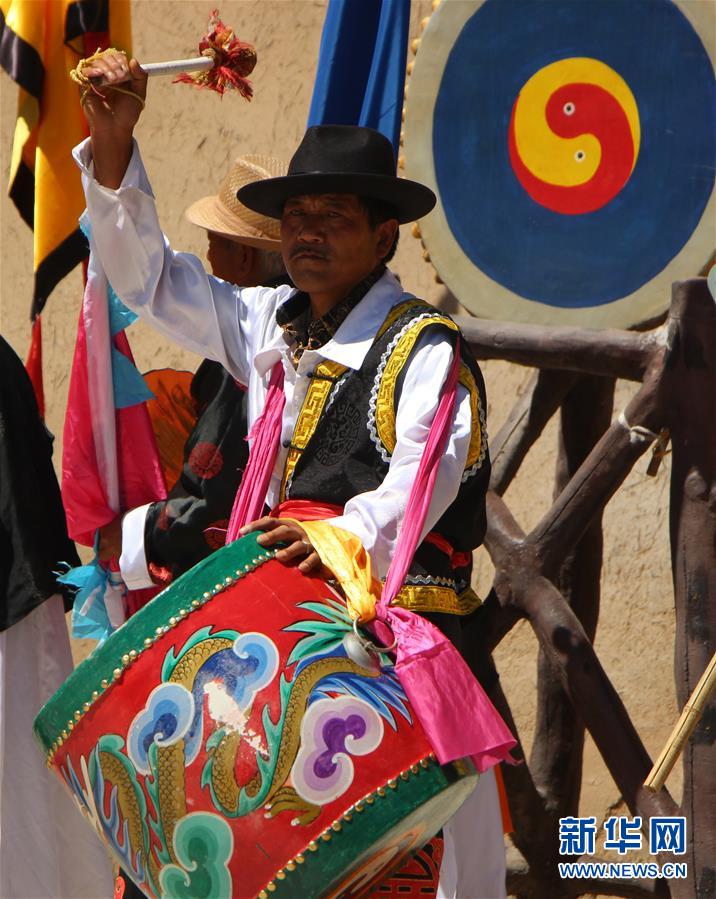 (圖文互動)(4)高原追夢人守護(hù)非遺“活化石”