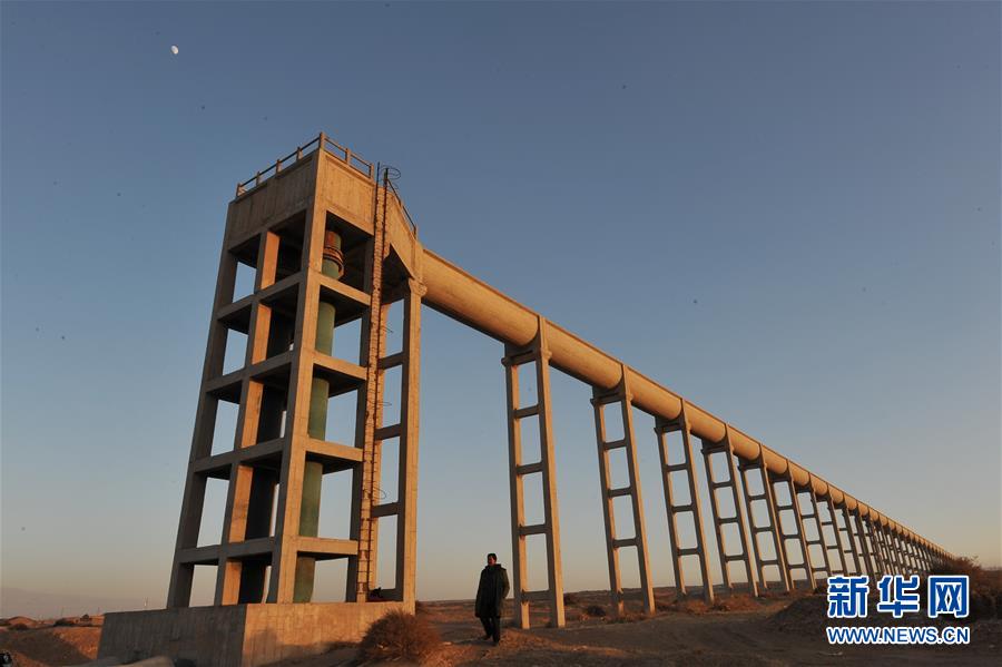 (新華全媒頭條·走向我們的小康生活·圖文互動)(5)23萬人的命運(yùn)轉(zhuǎn)折——我國最大易地生態(tài)移民安置區(qū)的脫貧密碼