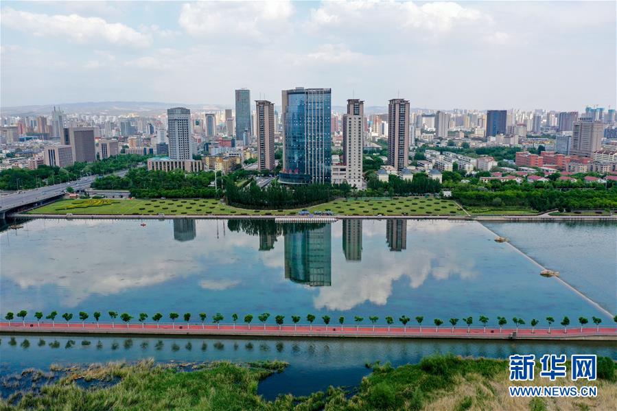 (走向我們的小康生活·圖文互動)(5)一年一個樣——再現(xiàn)“錦繡太原城”的逐夢之旅