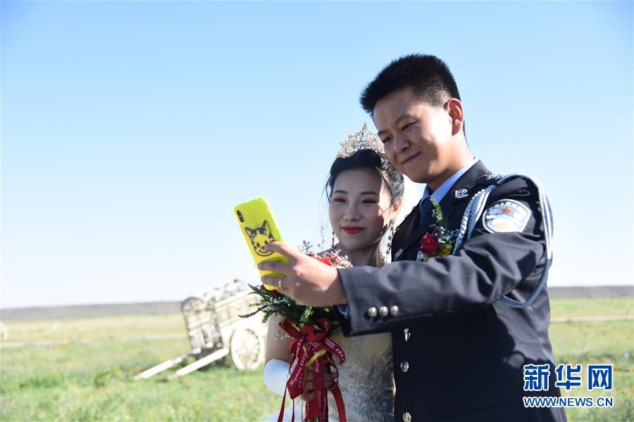 (圖文互動(dòng))(3)特寫:一場特殊的集體婚禮