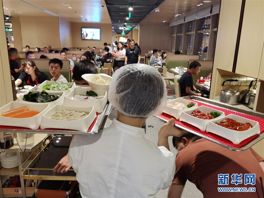 （在習近平新時代中國特色社會主義思想指引下——新時代新作為新篇章·習近平總書記關切事·圖文互動）（2）珍惜盤中餐，狠剎浪費風——各地積極行動堅決制止餐飲浪費