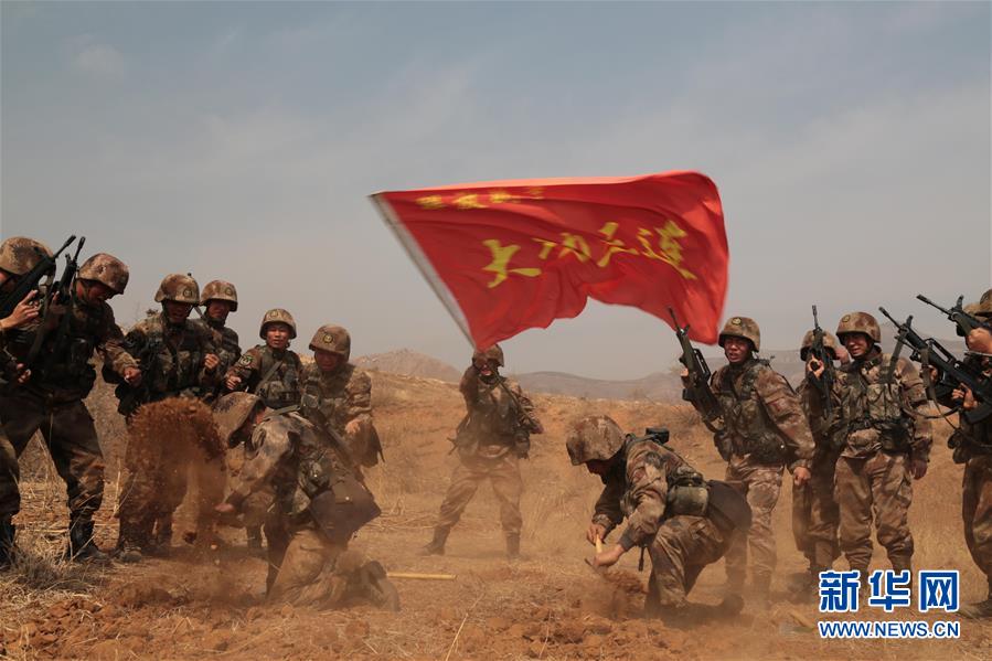 (在習近平強軍思想指引下·我們在戰(zhàn)位報告·圖文互動)(1)中部戰(zhàn)區(qū)陸軍某旅“大功三連”:建功新時代