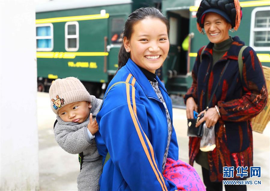 （坐著高鐵看中國·圖文互動(dòng)）（1）走成昆，感受闖過禁區(qū)的光影記錄