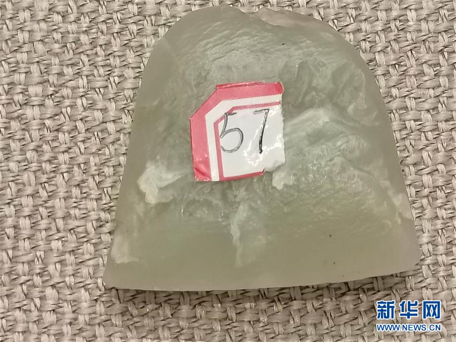 （文化視點·聽文物講故事·圖文互動）（1）豪橫！古人扛著玉斧在羅布泊打獵