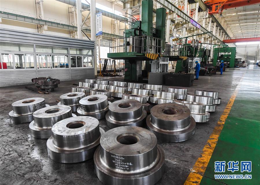 (新華全媒頭條·兩會特別報道·圖文互動)(4)齊心協(xié)力 砥礪奮進(jìn)——2020年全國兩會凝聚起決戰(zhàn)決勝的強(qiáng)大力量