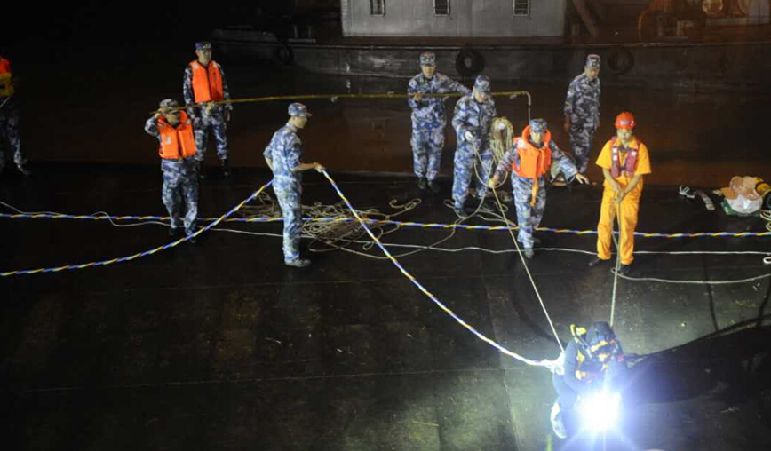 &ldquo;東方之星&rdquo;客輪救援：不分晝夜，不拋棄不放棄