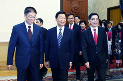 李源潮會(huì)見(jiàn)香港中華廠商聯(lián)合會(huì)訪(fǎng)京團(tuán)