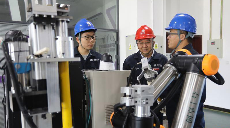 黎明出發(fā)，點(diǎn)亮萬(wàn)家——“藍(lán)領(lǐng)創(chuàng)客”張黎明的電力搶修人生