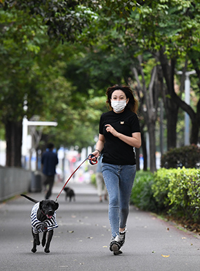 獻(xiàn)出“小力量”，勇敢向前沖——回訪“90后”志愿者李文琦