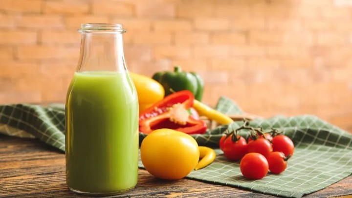 榨蔬菜汁喝，比吃蔬菜更健康更方便？